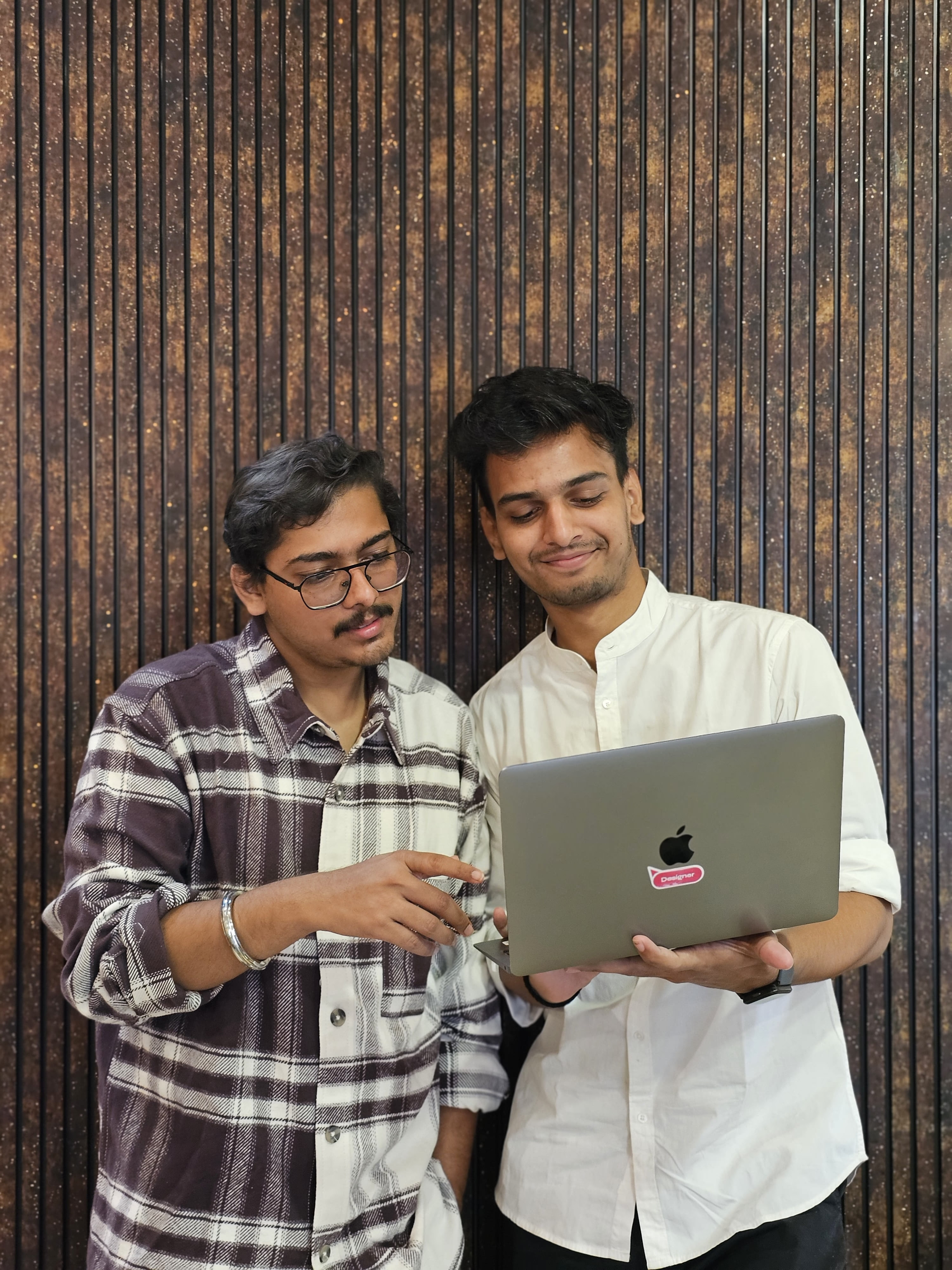The Frame It team at work
